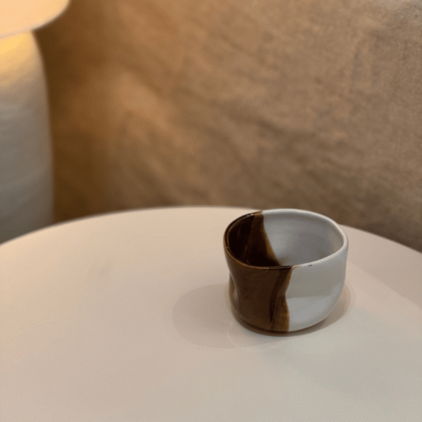 Split Brown Beige Cup